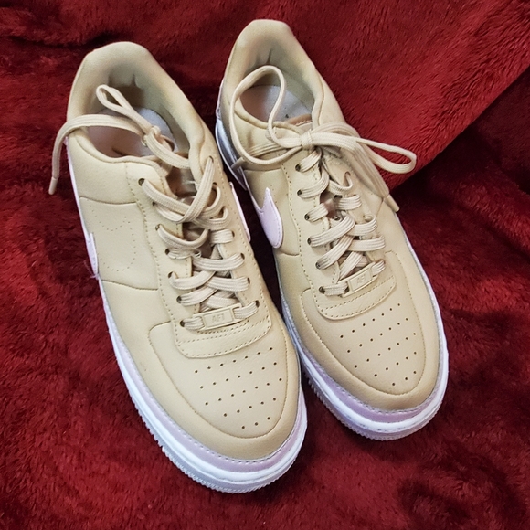 Nike Air Force 1 '07 Jester Xx 'Bio Beige Low Top Sneaker - Picture 2 of 7